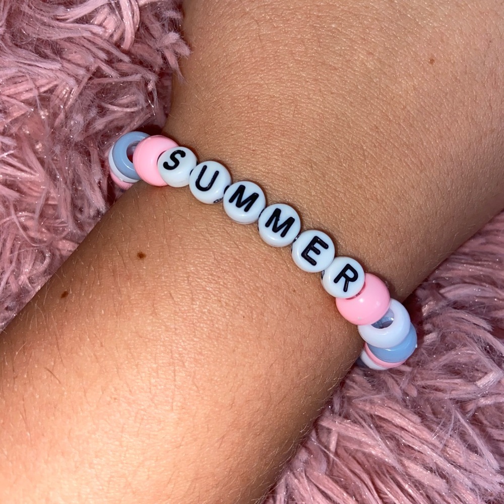 Bead bracelet